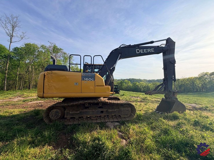 2019-deere-160g-lc-image-8