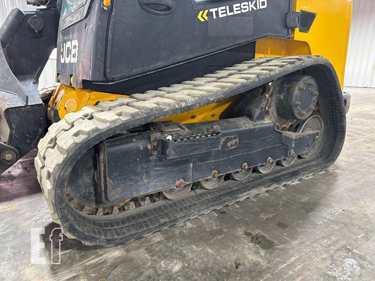 2021-jcb-3ts-8t-image-24