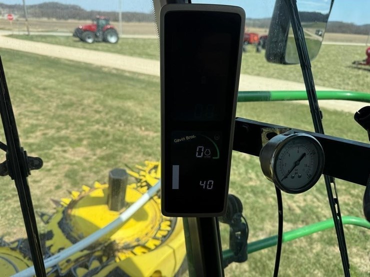 2019-john-deere-9700i-image-39