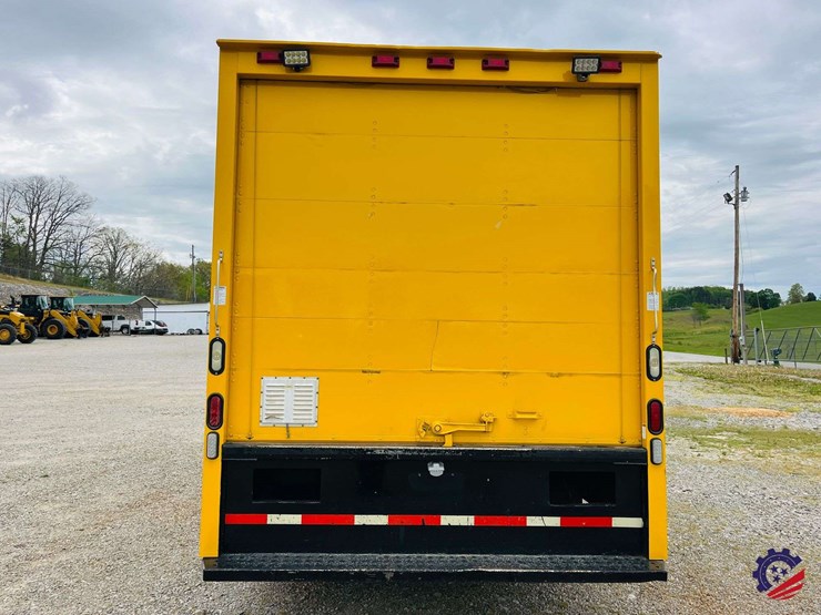 2009-gmc-savana-s/a-enclosed-roadside-service-truck-image-6