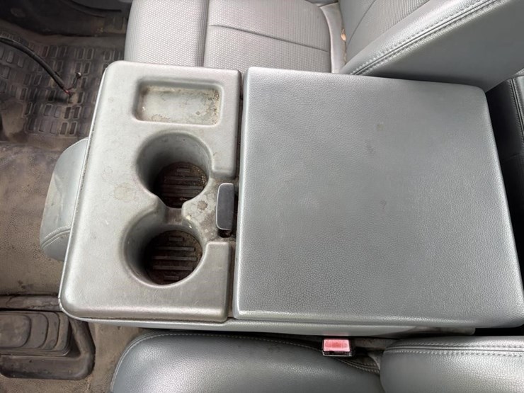 2011-ford-f250-image-19