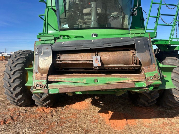 2013-john-deere-s680-image-13