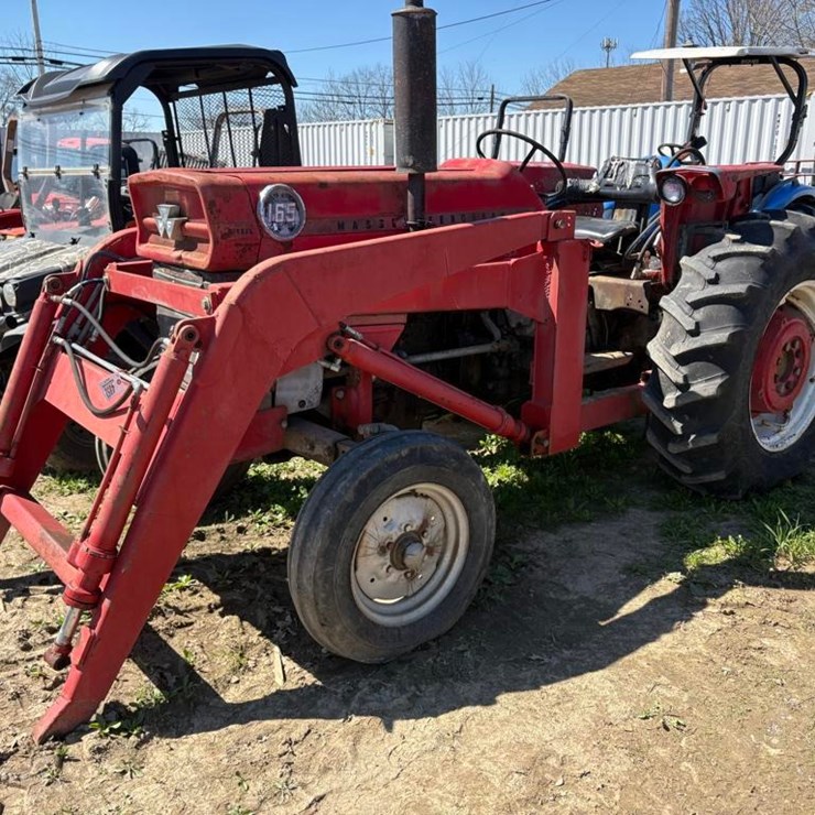MASSEY-FERGUSON 165