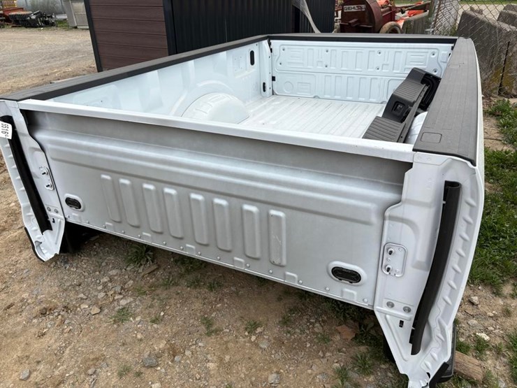 2024-ford-truck-bed-image-4