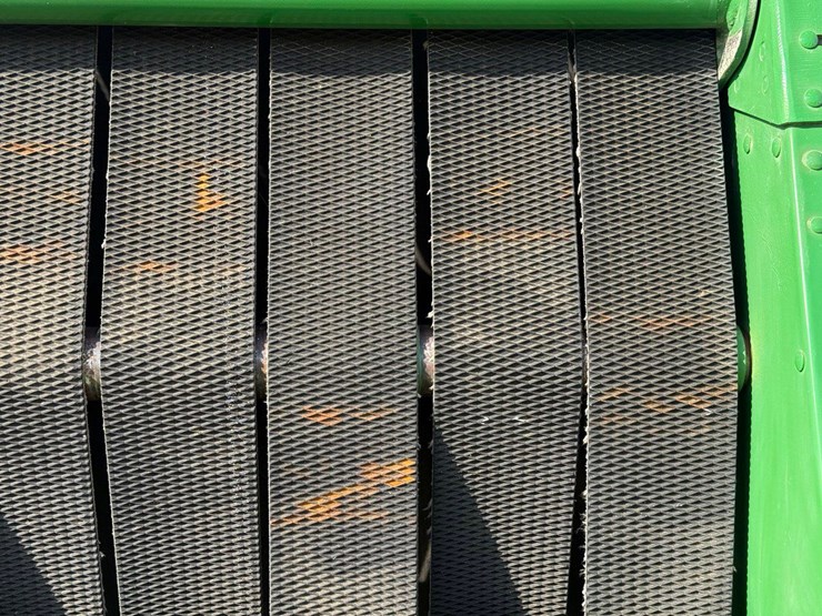 john-deere-568-image-3