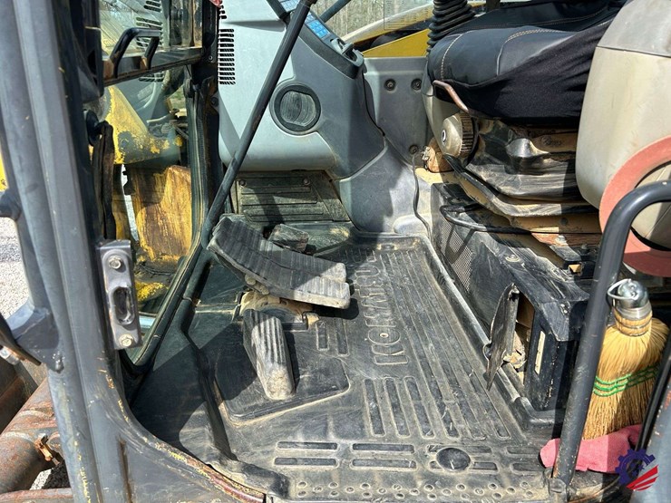 2009-komatsu-pc88mr-8-image-85