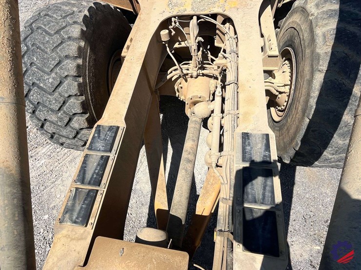 2010-volvo-a40e-image-57