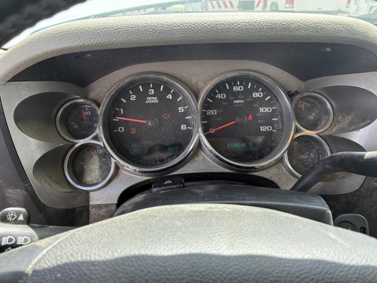 2012-gmc-sierra-2500-image-15