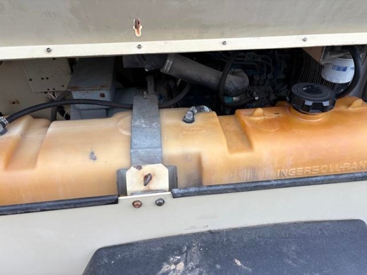 services-light-tower-image-10