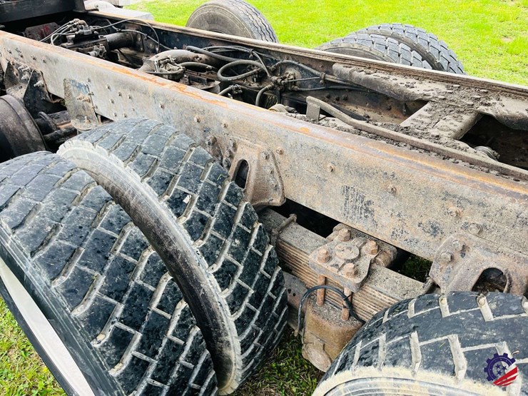 2000-western-star-4900-image-79