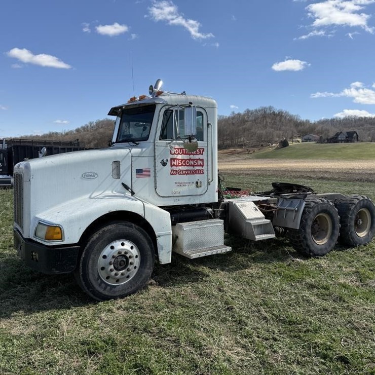 1996 PETERBILT 385