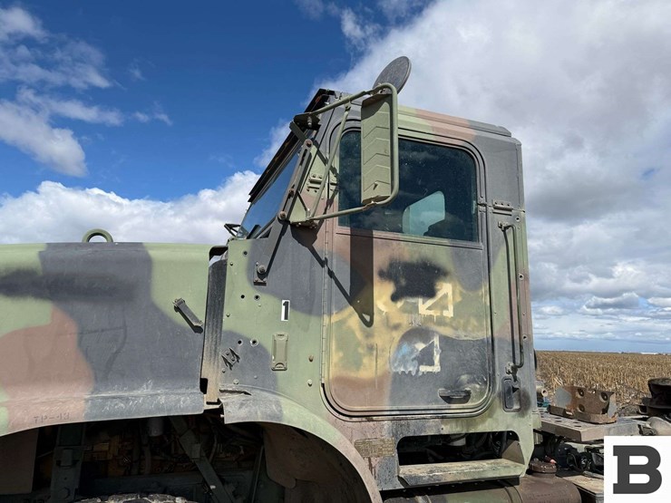 2002-oshkosh-mk23-image-14