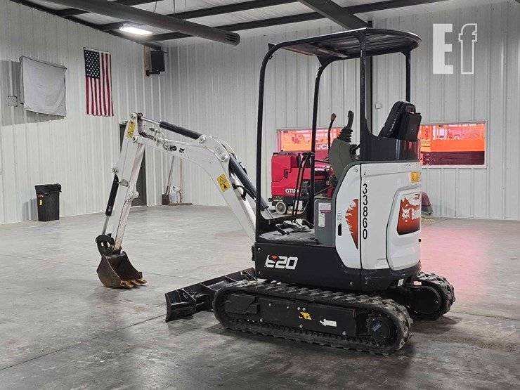 2022-bobcat-e20-image-4