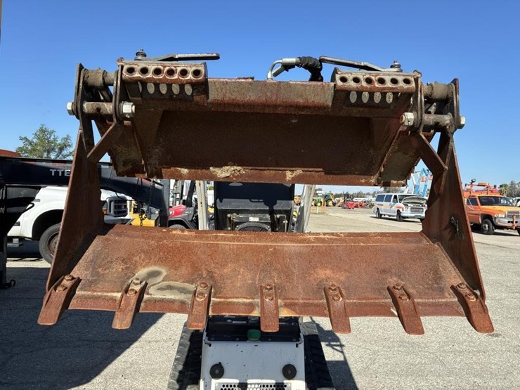 2015-bobcat-mt52-image-7