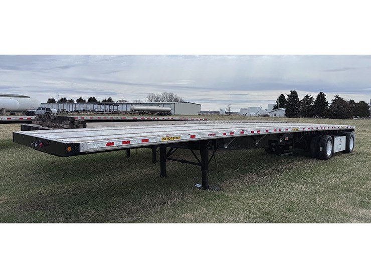 2012-great-dane-flatbed-image-1