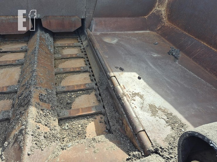 caterpillar-8ft-vip-screed-3207-image-4