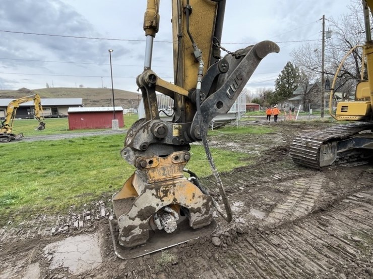 2007-deere-160c-lc-image-9