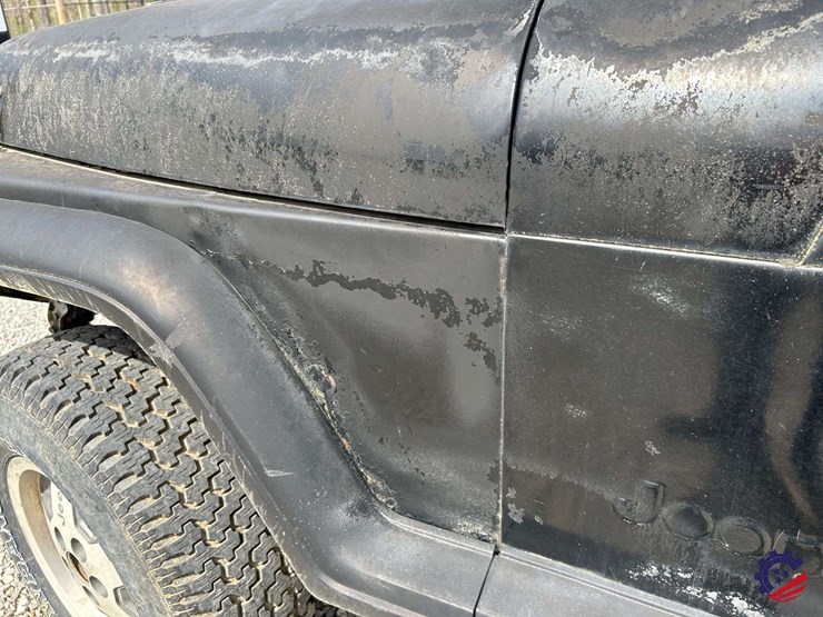 1994-jeep-wrangler-image-38