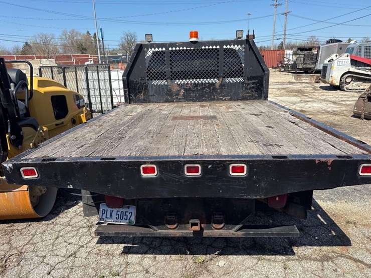 2010-ford-f550-image-5