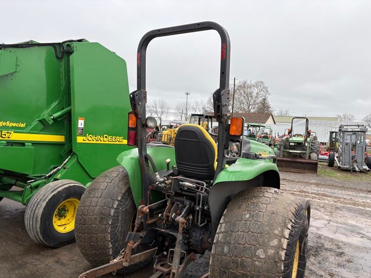 john-deere-4320-image-10