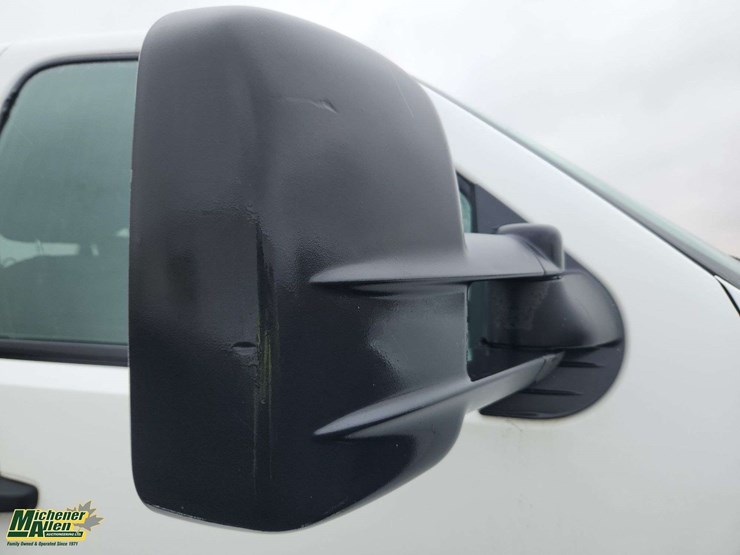 2011-gmc-sierra-2500hd-image-48