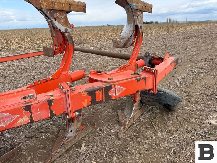 kuhn-multi-master-100dl-6-bottom-plow-image-21