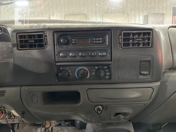 2003-ford-f350-sd-xlt-image-19