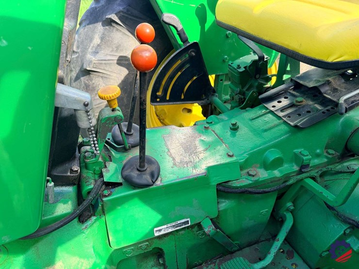 john-deere-2640-image-23