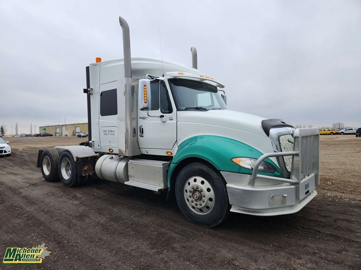 2014-international-prostar-image-4