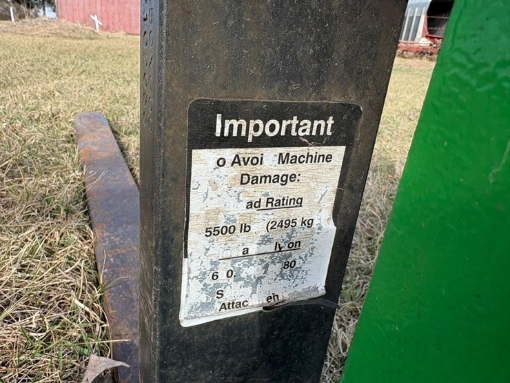 frontier-5500lb-loader-pallet-forks-image-6