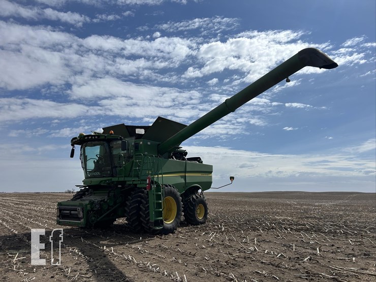 2012-john-deere-s690-image-95