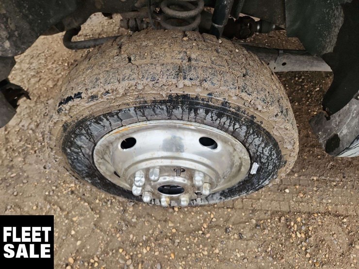 2015-ford-f550-image-5