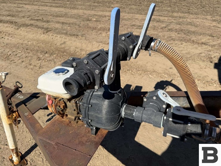 bubble-tank-chemigation-trailer-image-11