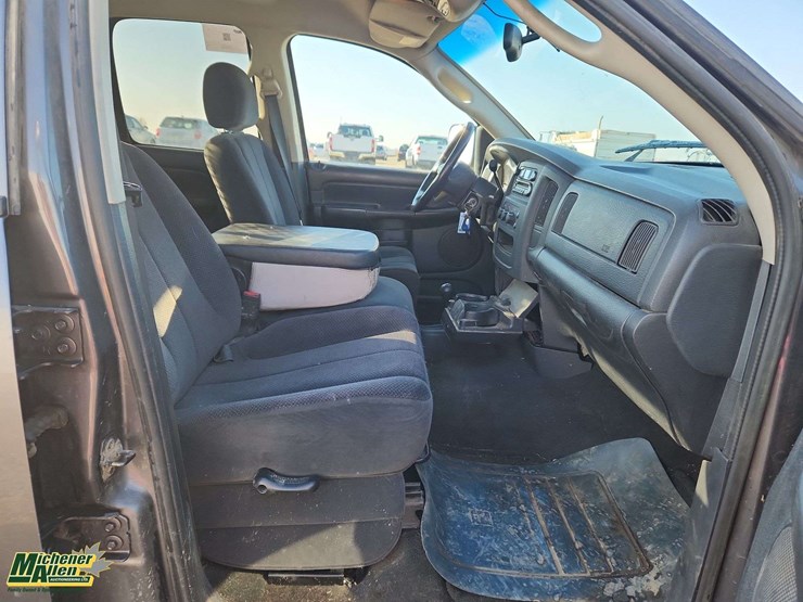 2002-dodge-ram-1500-image-16