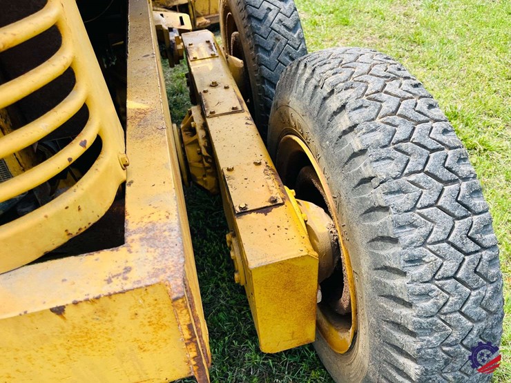 1965-allis-chalmers-d-image-17