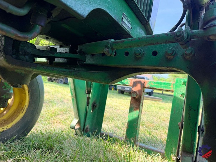 john-deere-2640-image-44