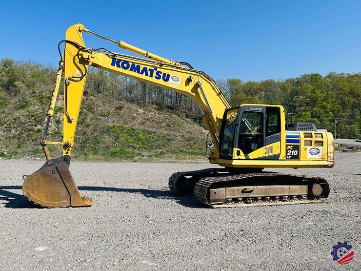 2015-komatsu-pc210-lc-image-1