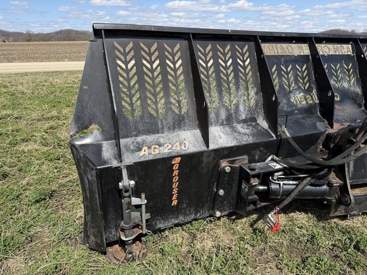 2017-grouser-ag240-image-5