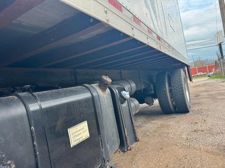 2016-kenworth-k370-image-16