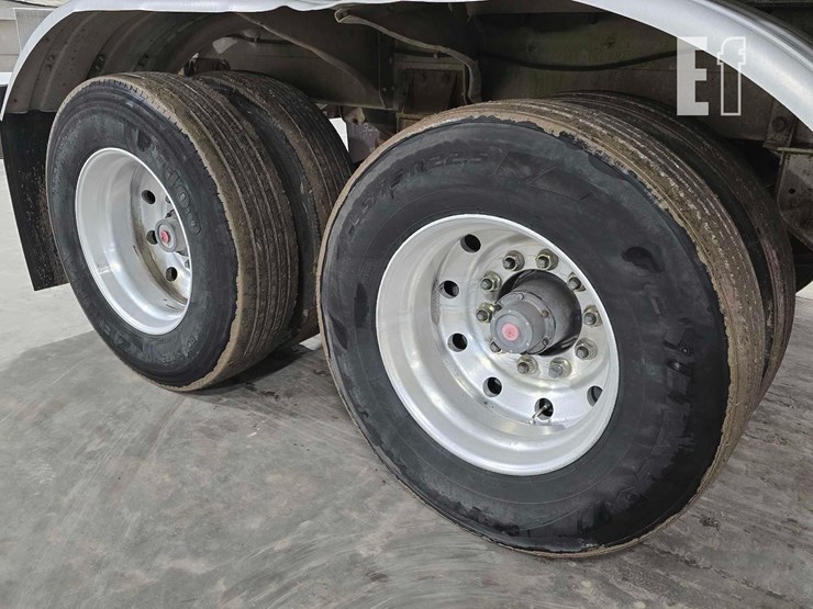 1994-polar-tank-image-22