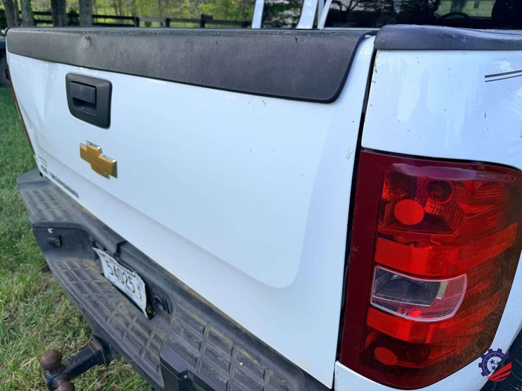 2012-chevrolet-silverado-2500hd-image-47