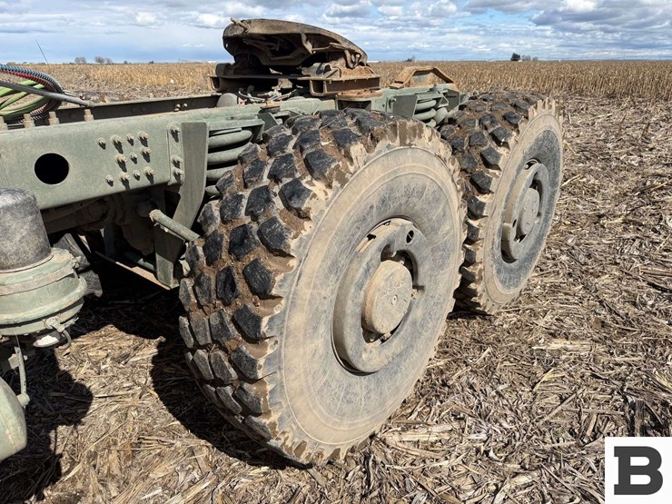 2002-oshkosh-mk23-image-19