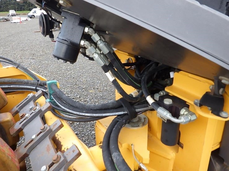 2019-volvo-sd45b-image-12