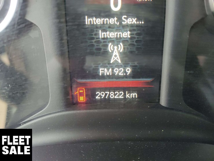 2019-dodge-2500-image-24