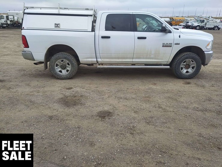 2018-dodge-2500-image-6