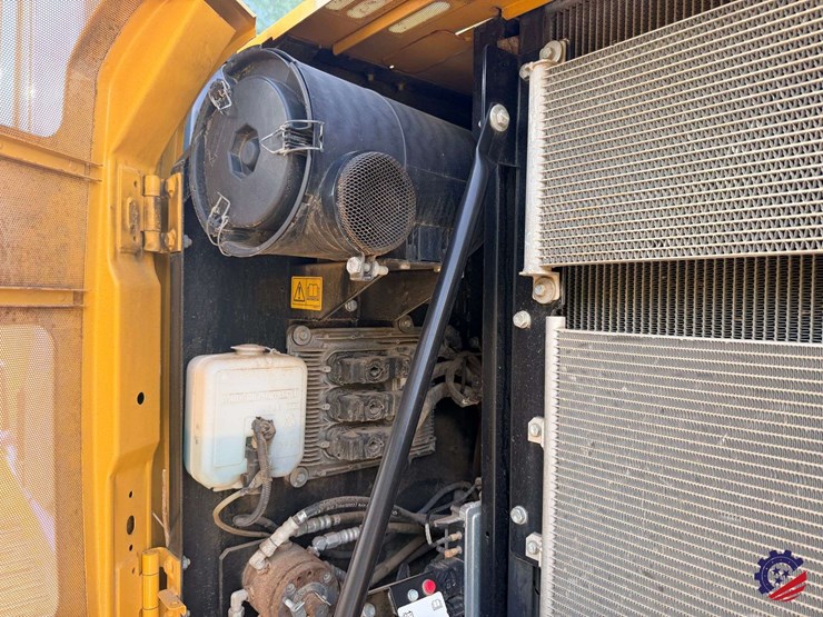 2019-deere-160g-lc-image-74