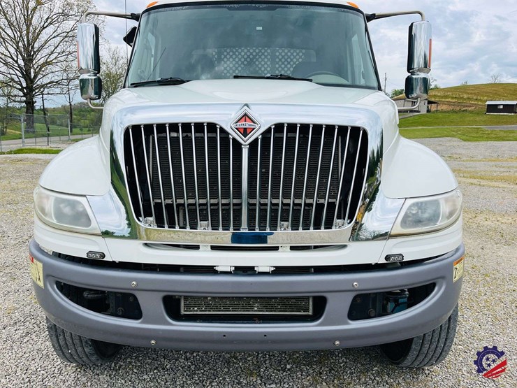 2015-international-durastar-4300-image-9