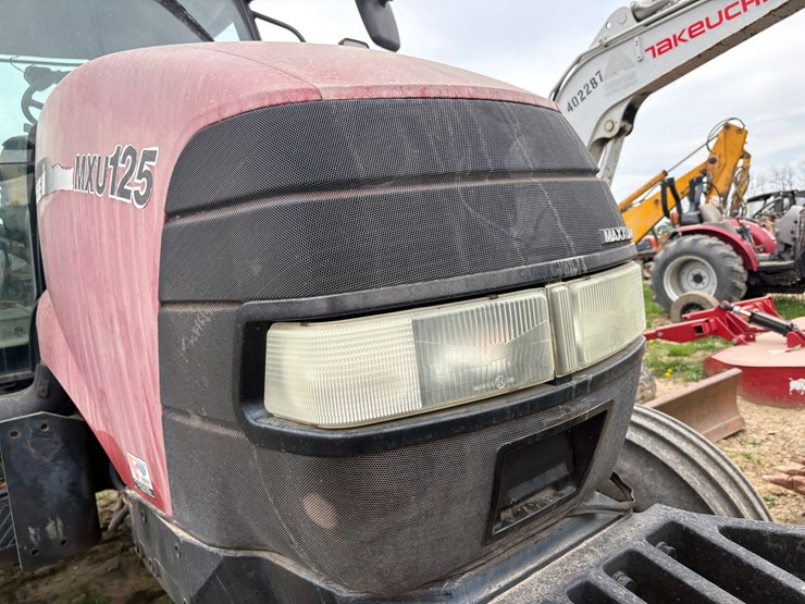 case-mxu125-tractor-image-11