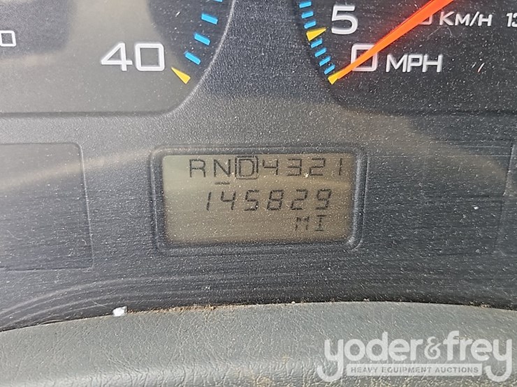 2005-international-durastar-4300-image-38