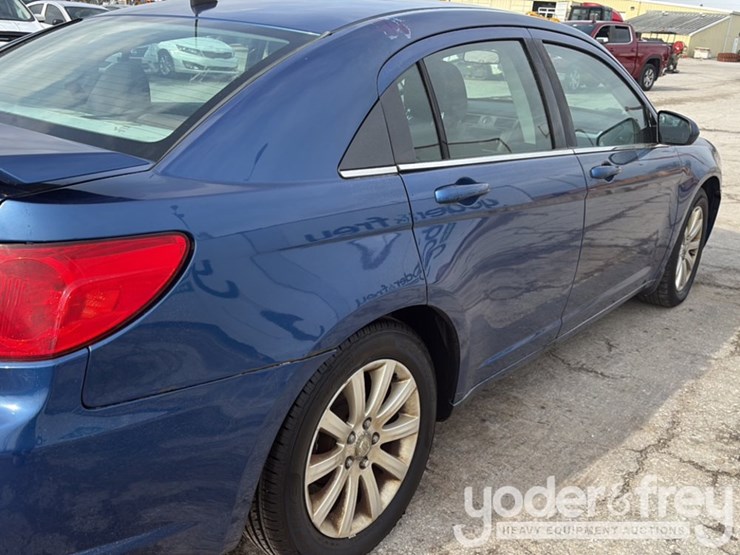 2010-chrysler-sebring-image-20